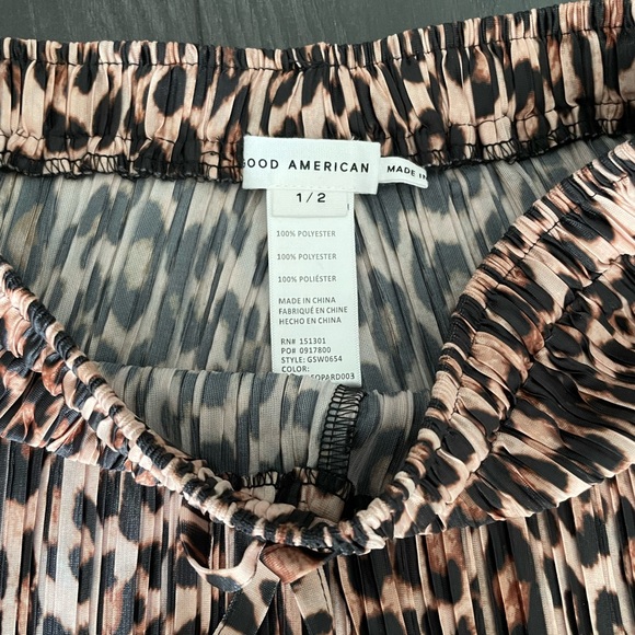 Good American always-fit Plise Short - Picture 4 of 4